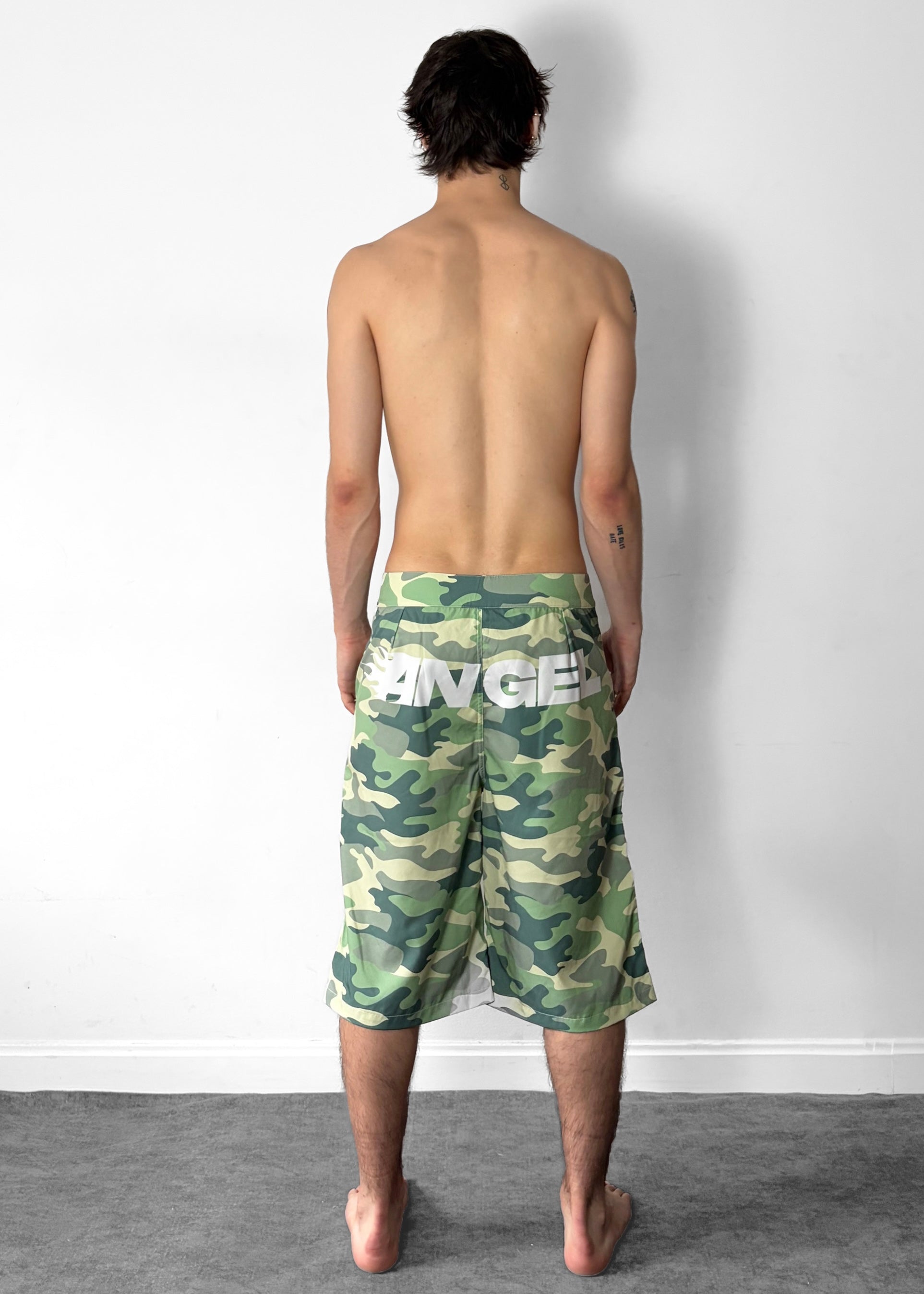 SANTA CRUZ - CAMO
